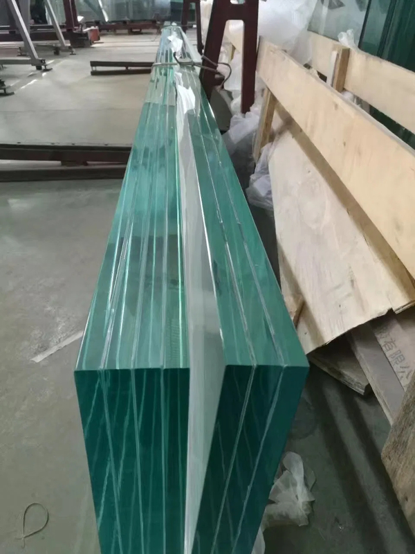 Pencere Kapısı Merdiven Korkuluğu için 8 10 12 mm Şeffaf Temperli Bina Güçlendirilmiş Lamine Güvenlik Camı